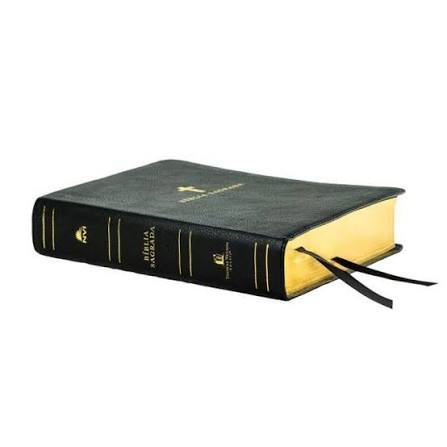 Biblia Sagrada NVI Couro Soft Leitura Perfeita Letra Gigante Preta - Imagem 2