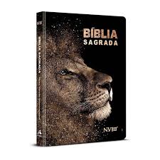 bíblia NVI - Capa Preta - Letra Normal - Leão Dourado - Capa Dura - Imagem 2