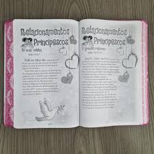 Bíblia Sagrada da Princesinha NTLH - Sheila Walsh - Capa dura Almofada - Imagem 10